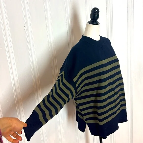 NWT ZARA Striped Boxy Sweater – Chic & Casual Comfort - Picture 4 of 7